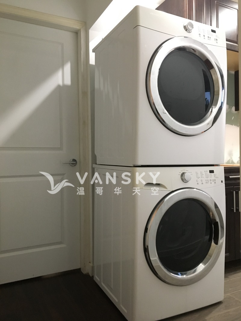 240821193132_3. Downstair - Laundry Room.JPG